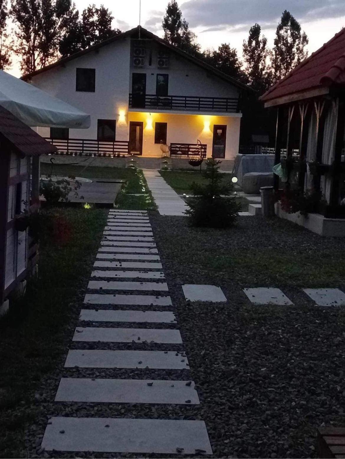 באיה מארה Casa Cu Flori Maramures מראה חיצוני תמונה